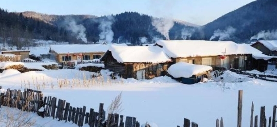 魅力冰城哈尔滨、激情滑雪亚布力、中国雪乡、伏尔加庄园、长白山天池、雾凇岛、吉林双飞七日游